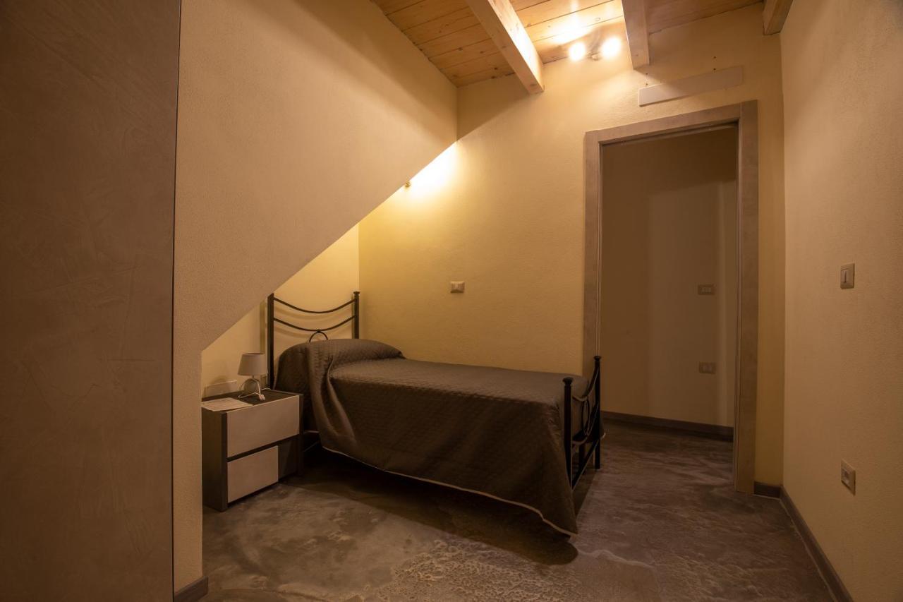 Via Cavour 19, Appartamento Del Conte อีเกลเซียส ภายนอก รูปภาพ
