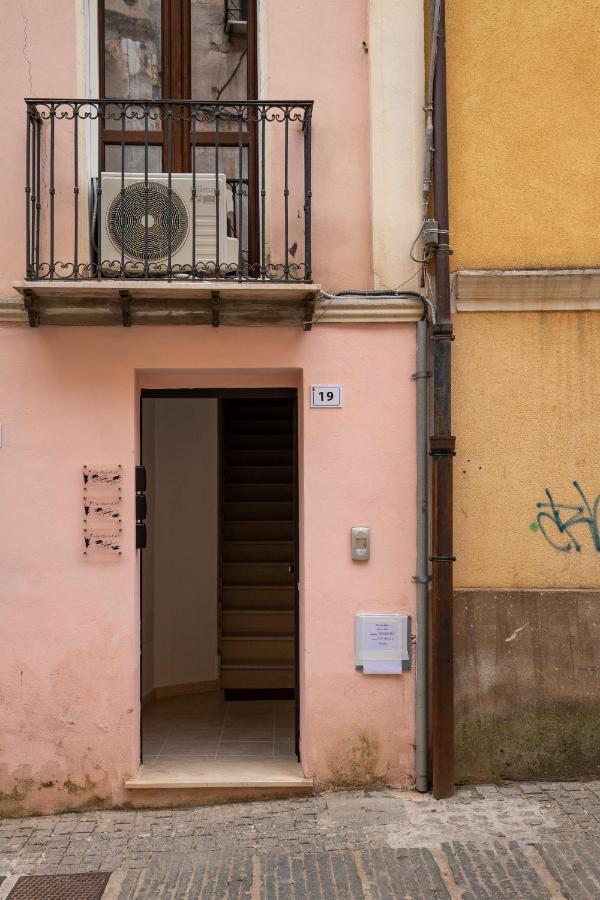 Via Cavour 19, Appartamento Del Conte อีเกลเซียส ภายนอก รูปภาพ